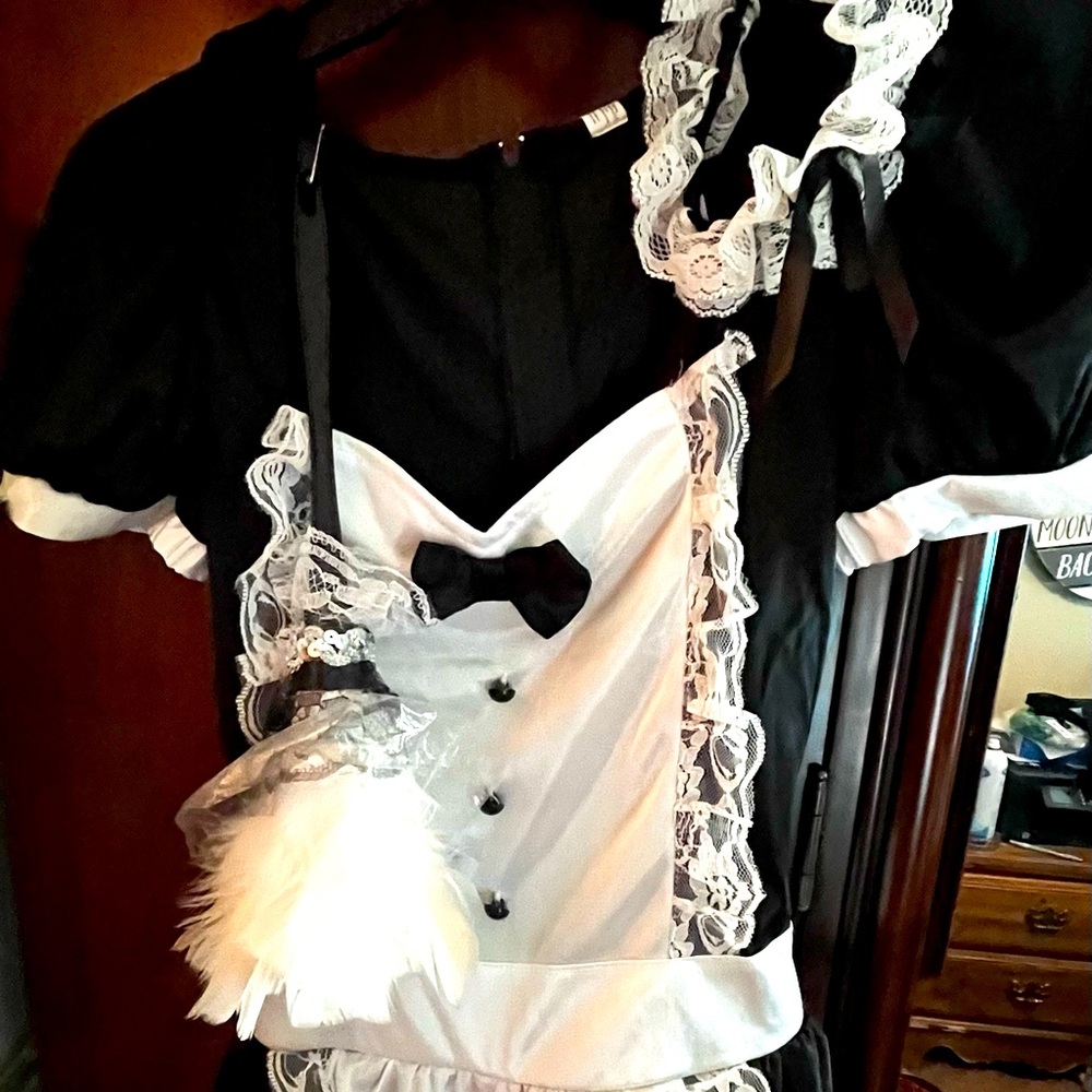 French maid costume
